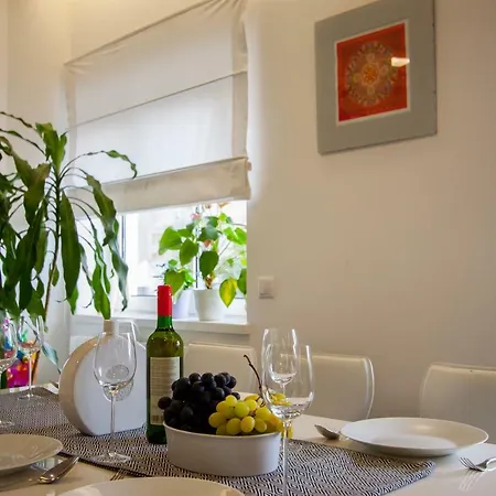 Zen & Art Apartment